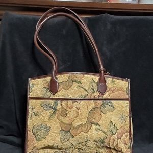 Etienne Aigner Tote